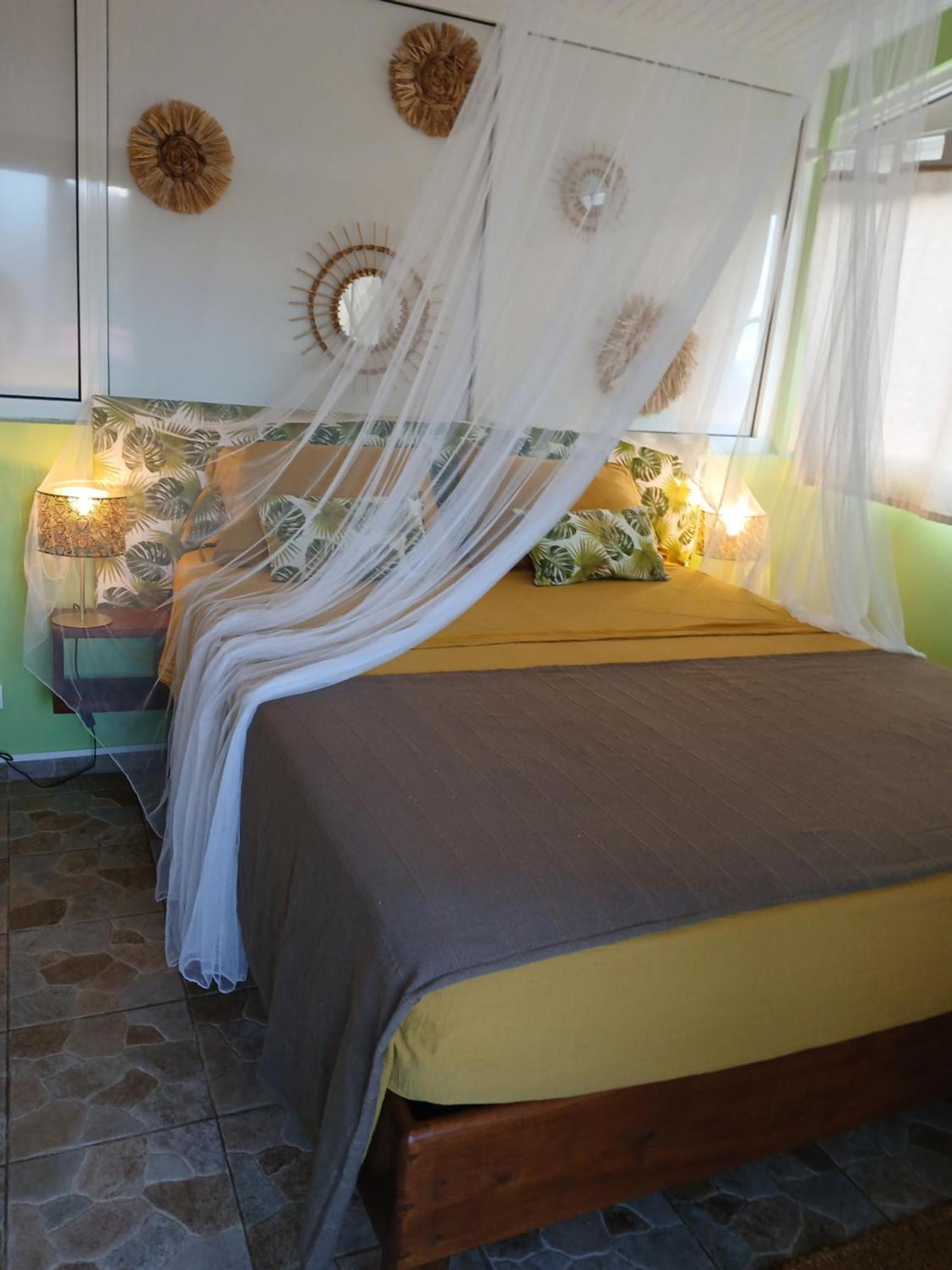 Maisonnette Atypique Au Coeur De La Martinique Riviere-Salee Экстерьер фото